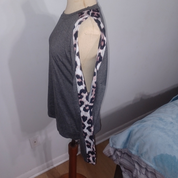 Shein - Long Open Sleeve Top- W Size Large - Picture 4 of 6